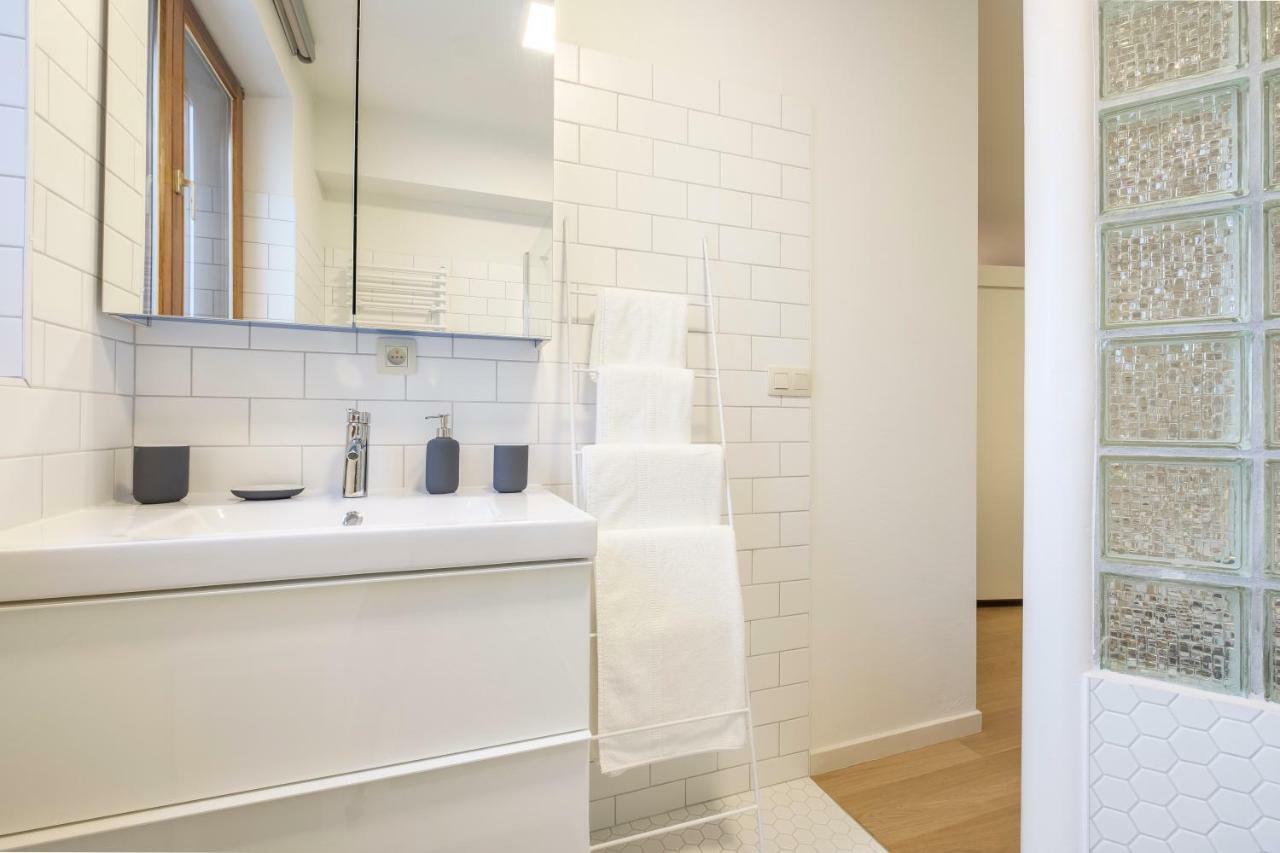 Functional Housings 2 Steps From Grand Place Brussels Ngoại thất bức ảnh